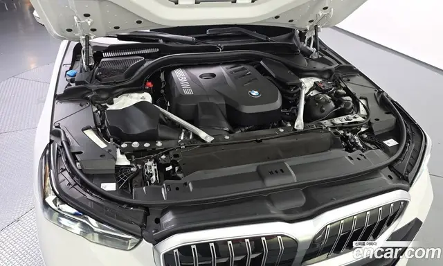 BMW 5 серия 2025 2.0 автомат (гидро), миниатюра 5