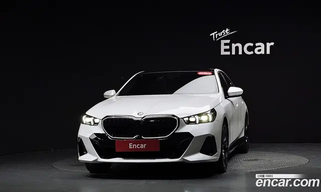 BMW 5 серия 2025 2.0 автомат (гидро), миниатюра 2