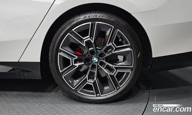 BMW 5 серия 2025 2.0 автомат (гидро), миниатюра 6