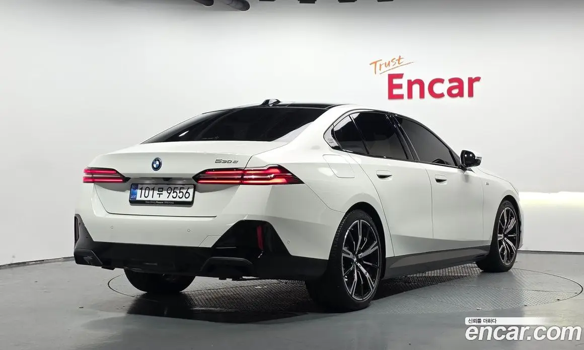 BMW 5 серия 2025 2.0 автомат (гидро), фото 1 BMW 5 серия 2025 2.0 автомат (гидро), фото 1
