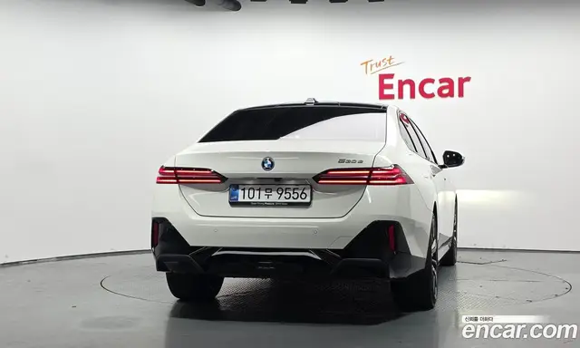BMW 5 серия 2025 2.0 автомат (гидро), миниатюра 3 BMW 5 серия 2025 2.0 автомат (гидро), миниатюра 3