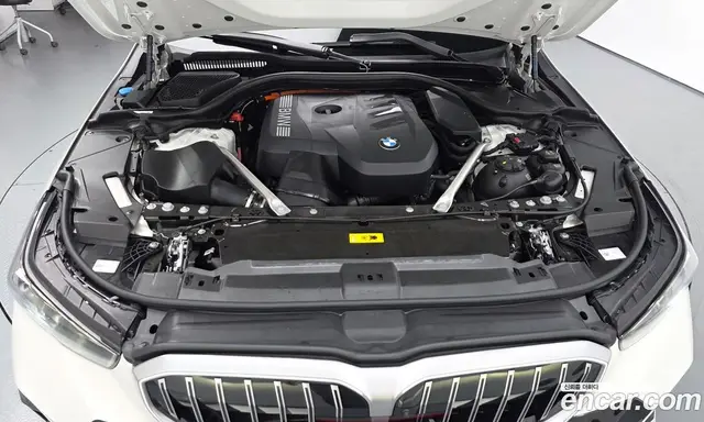 BMW 5 серия 2025 2.0 автомат (гидро), миниатюра 5 BMW 5 серия 2025 2.0 автомат (гидро), миниатюра 5
