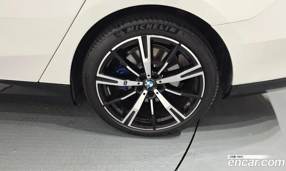 BMW 5 серия 2025 2.0 автомат (гидро), фото 6 BMW 5 серия 2025 2.0 автомат (гидро), фото 6