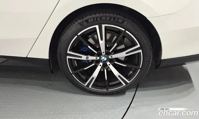 BMW 5 серия 2025 2.0 автомат (гидро), миниатюра 6 BMW 5 серия 2025 2.0 автомат (гидро), миниатюра 6