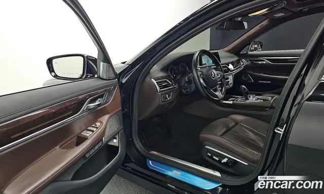 BMW 7 серия 2016 4.4 автомат (гидро), миниатюра 12
