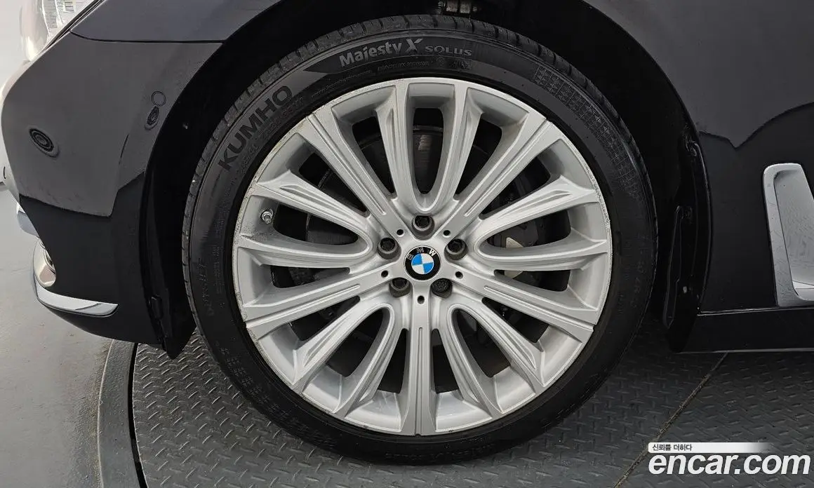 BMW 7 серия 2016 4.4 автомат (гидро), фото 4