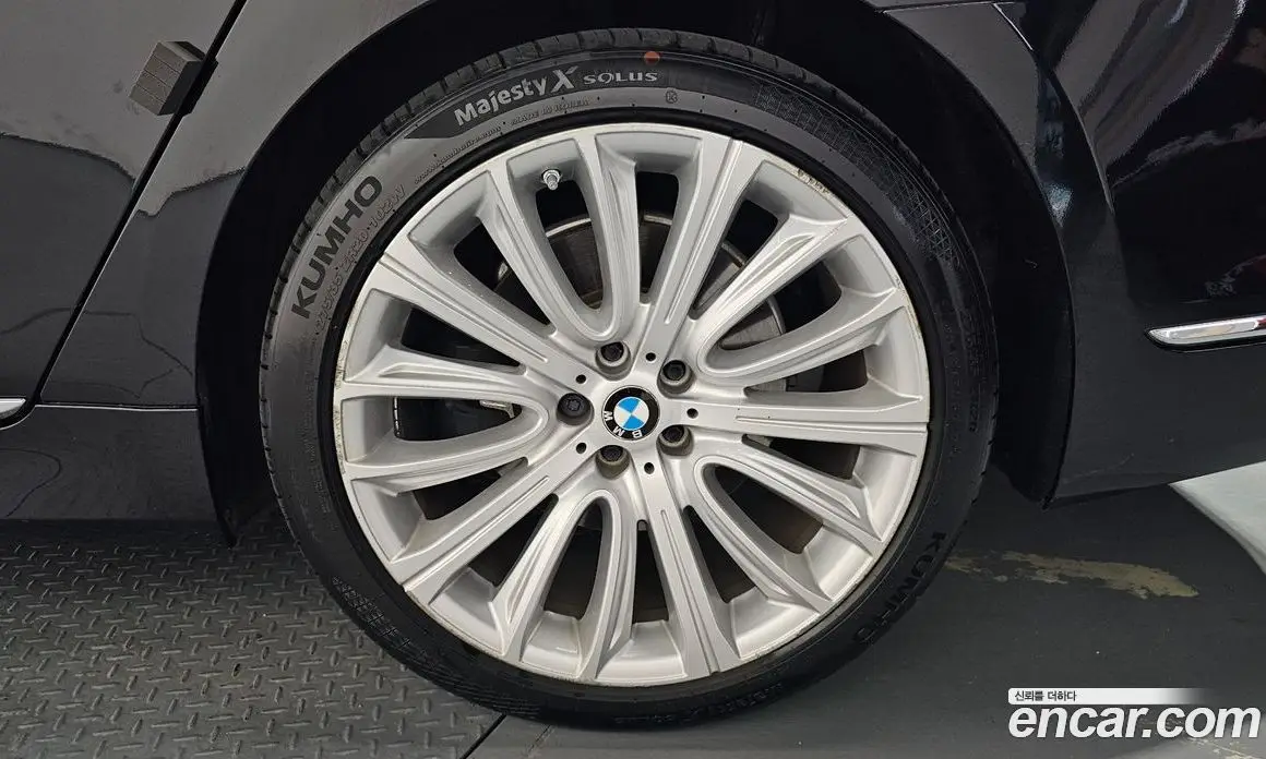 BMW 7 серия 2016 4.4 автомат (гидро), фото 6