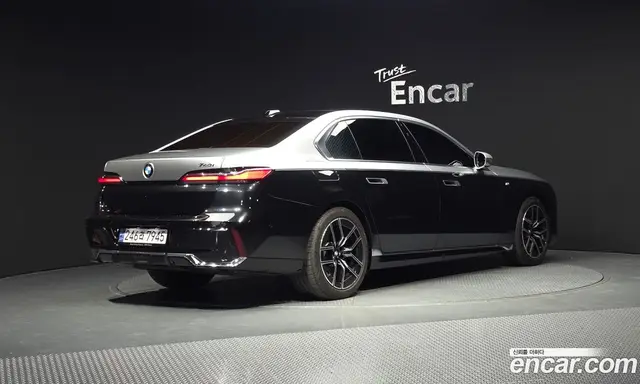 BMW 7 серия 2023 3.0 автомат (гидро), миниатюра 2