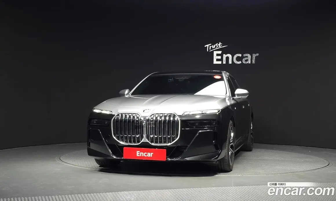 BMW 7 серия 2023 3.0 автомат (гидро), фото 3