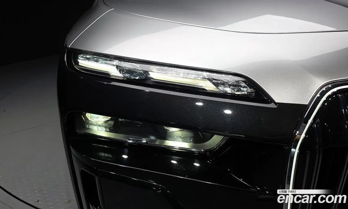 BMW 7 серия 2023 3.0 автомат (гидро), фото 8