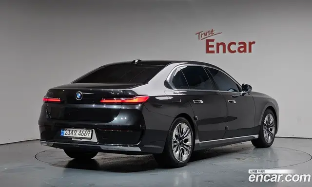 BMW 7 серия, 2023, 74 399 км