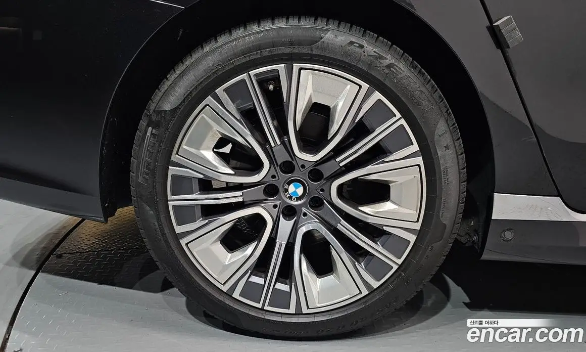 BMW 7 серия 2023 3.0 автомат (гидро), фото 6 BMW 7 серия 2023 3.0 автомат (гидро), фото 6