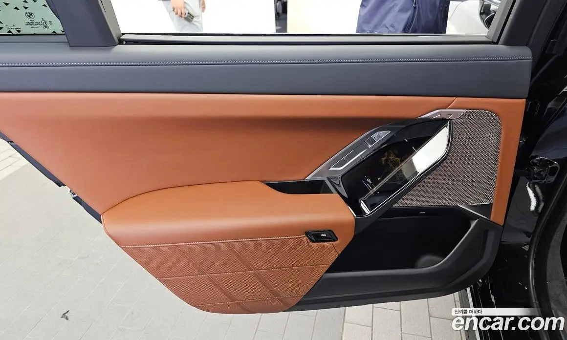 BMW 7 серия 2023 3.0 автомат (гидро), фото 15