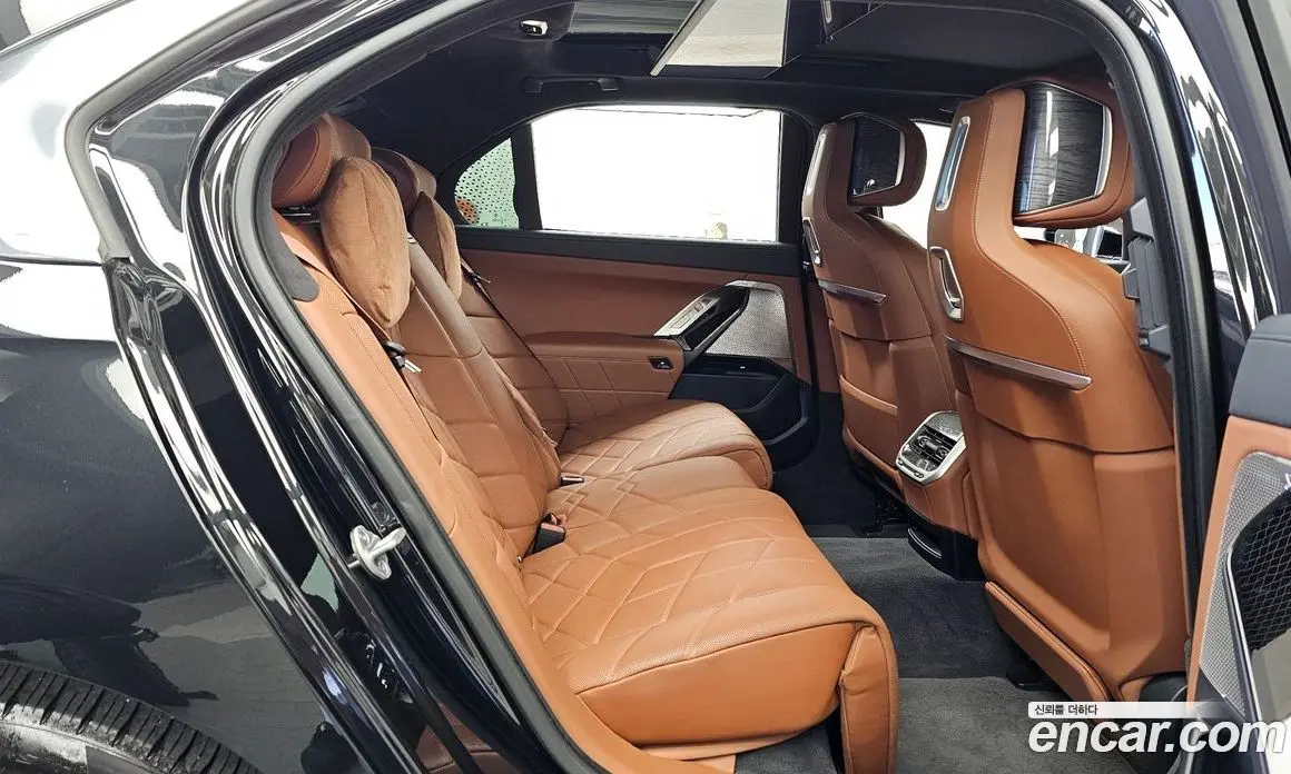 BMW 7 серия 2023 3.0 автомат (гидро), фото 18