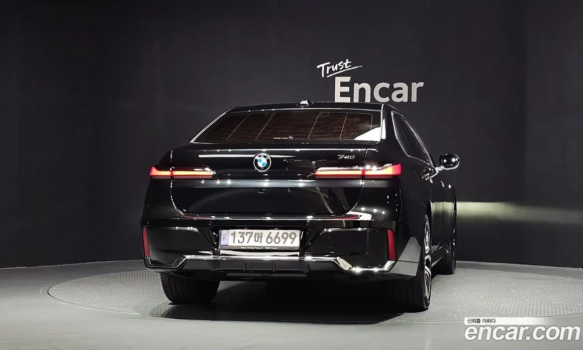 BMW 7 серия 2023 3.0 автомат (гидро), фото 4