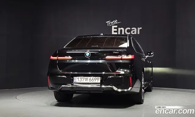 BMW 7 серия 2023 3.0 автомат (гидро), миниатюра 4