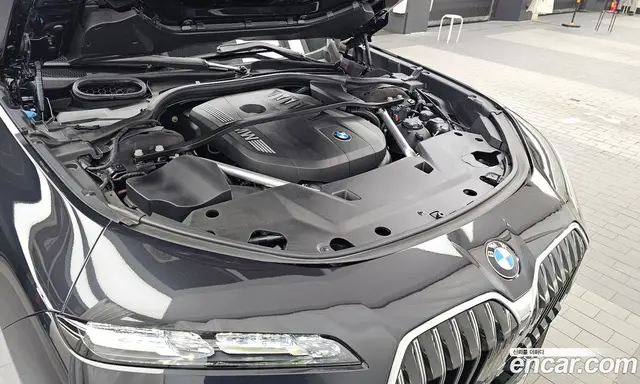 BMW 7 серия 2023 3.0 автомат (гидро), миниатюра 6