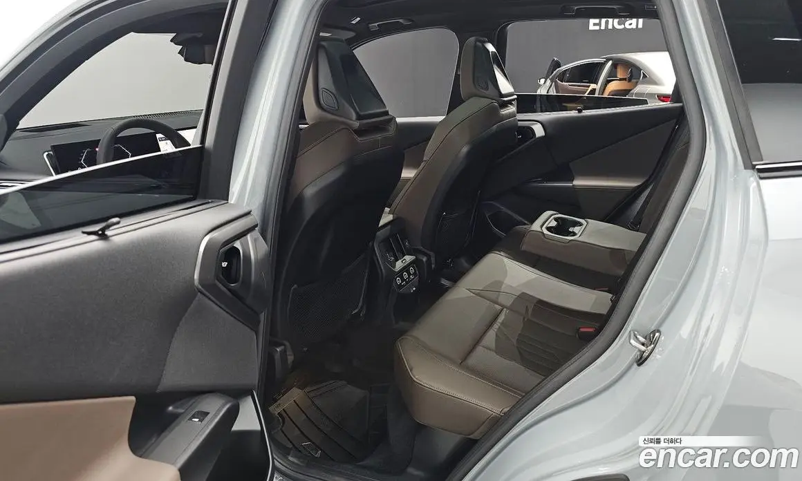 BMW X3 2025 2.0 автомат (гидро), фото 18 BMW X3 2025 2.0 автомат (гидро), фото 18
