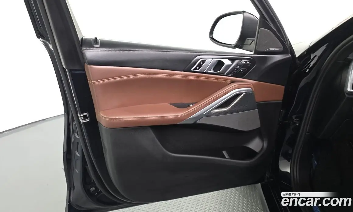 BMW X6 2023 3.0 автомат (гидро), фото 13