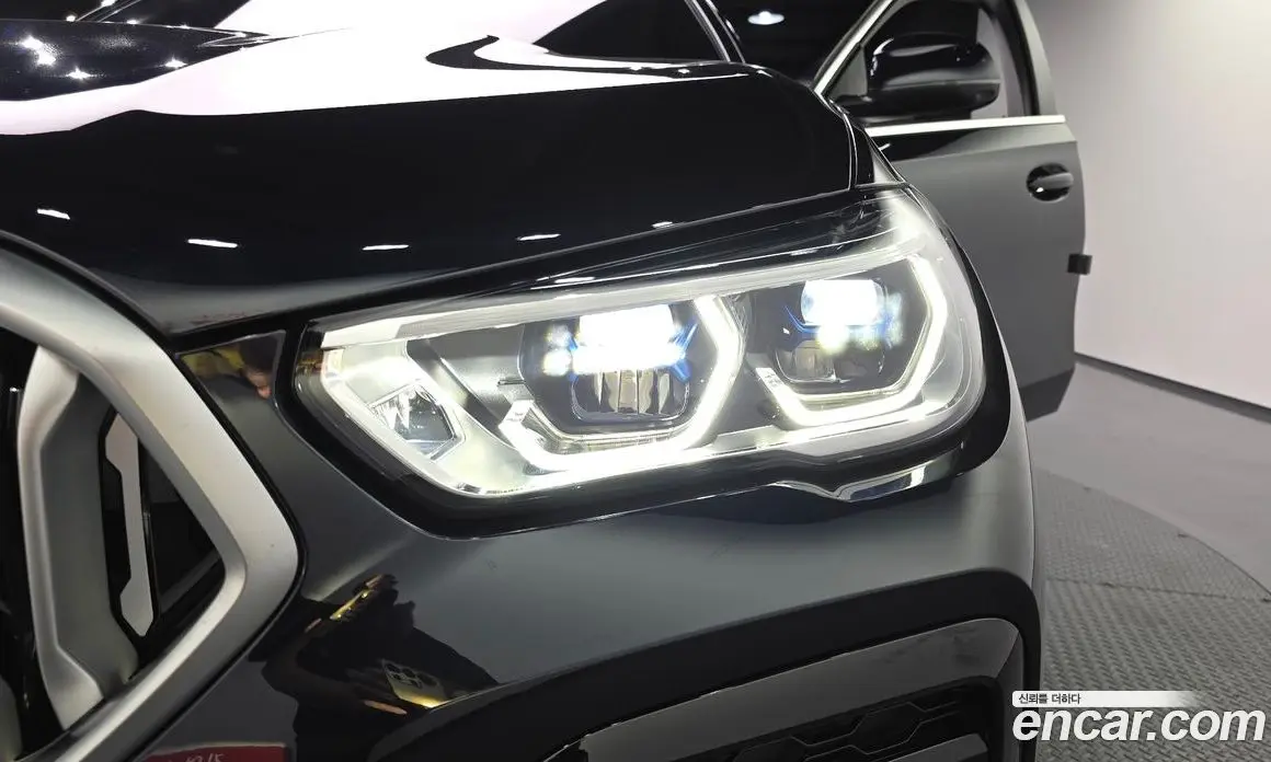 BMW X6 2023 3.0 автомат (гидро), фото 7