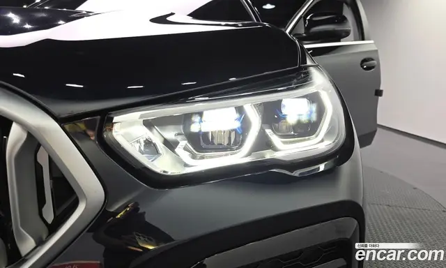BMW X6 2023 3.0 автомат (гидро), миниатюра 7