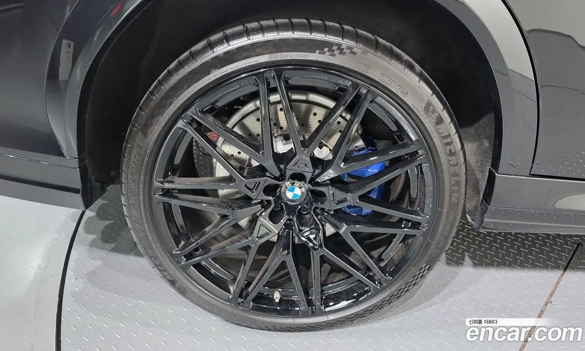 BMW X6M 2021 4.4 автомат (гидро), фото 5 BMW X6M 2021 4.4 автомат (гидро), фото 5