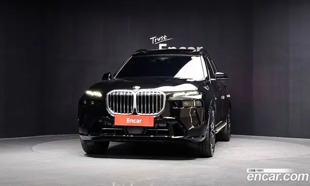 BMW X7 2025 3.0 автомат (гидро), миниатюра 3