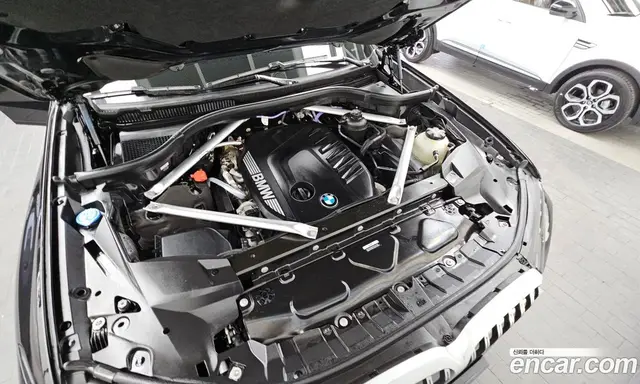 BMW X7 2025 3.0 автомат (гидро), миниатюра 6