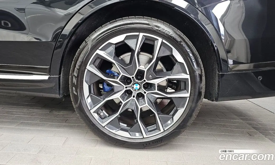 BMW X7 2025 3.0 автомат (гидро), фото 7