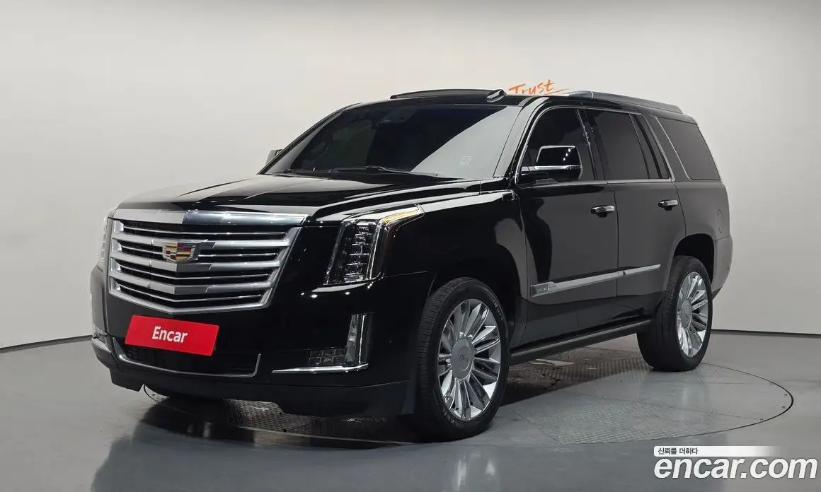 Cadillac Escalade 2019 6.2 автомат (гидро), фото 1 Cadillac Escalade 2019 6.2 автомат (гидро), фото 1