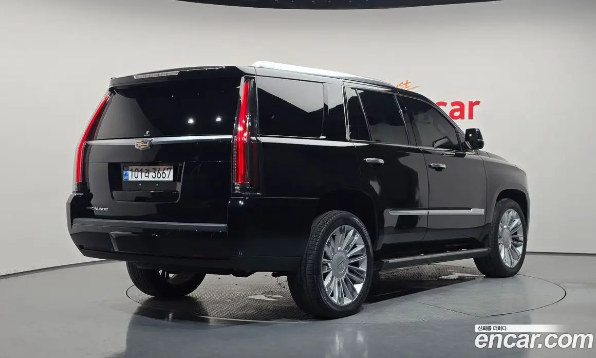Cadillac Escalade 2019 6.2 автомат (гидро), фото 2 Cadillac Escalade 2019 6.2 автомат (гидро), фото 2