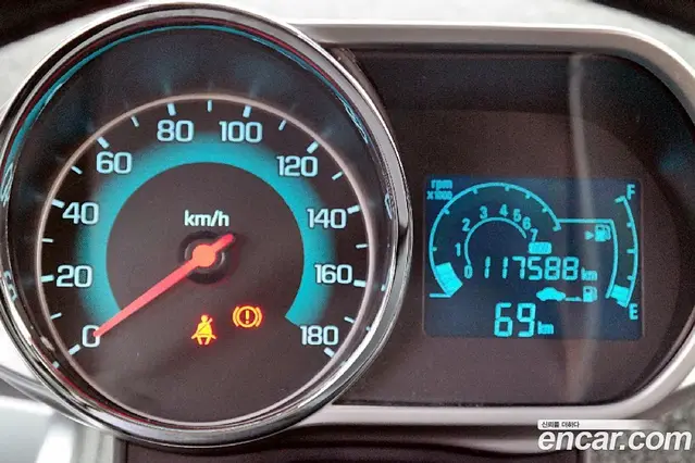 Chevrolet Spark 2014 1.0 автомат (гидро), миниатюра 8