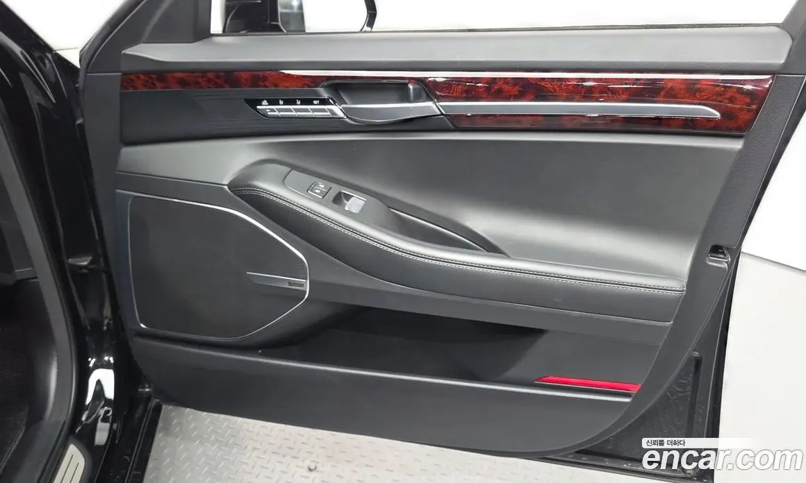 Genesis EQ900 2016 3.3 автомат (гидро), фото 14 Genesis EQ900 2016 3.3 автомат (гидро), фото 14