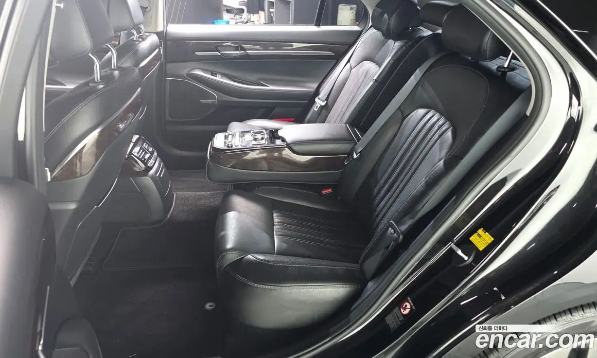 Genesis EQ900 2017 3.8 автомат (гидро), фото 16 Genesis EQ900 2017 3.8 автомат (гидро), фото 16