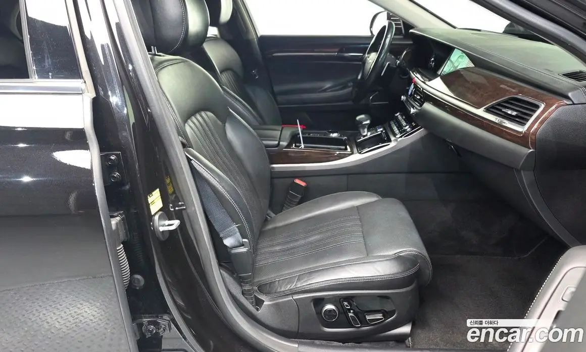 Genesis EQ900 2017 3.8 автомат (гидро), фото 17 Genesis EQ900 2017 3.8 автомат (гидро), фото 17