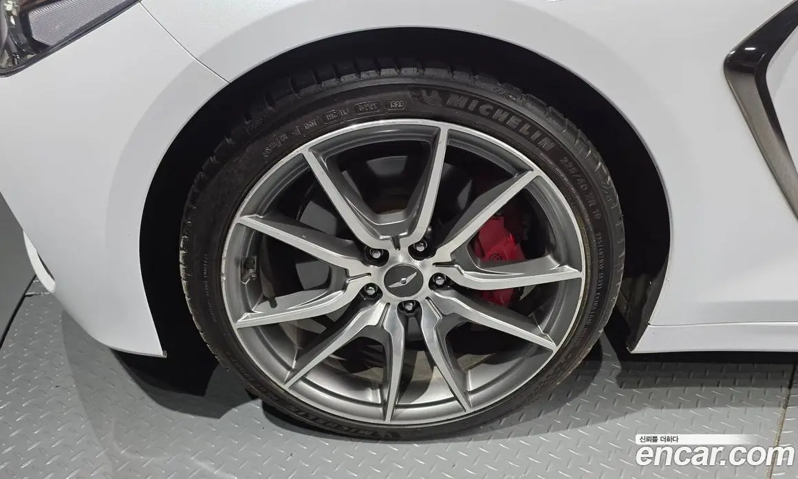 Genesis G70 2018 2.0 автомат (гидро), фото 5 Genesis G70 2018 2.0 автомат (гидро), фото 5