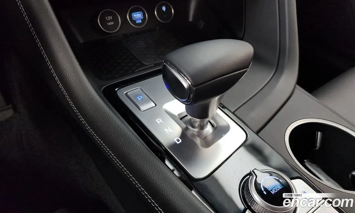 Genesis G70 2023 2.5 автомат (гидро), фото 12
