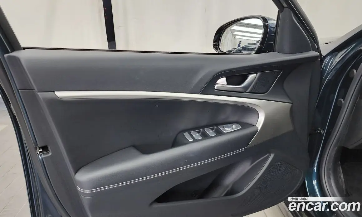 Genesis G70 2023 2.5 автомат (гидро), фото 14