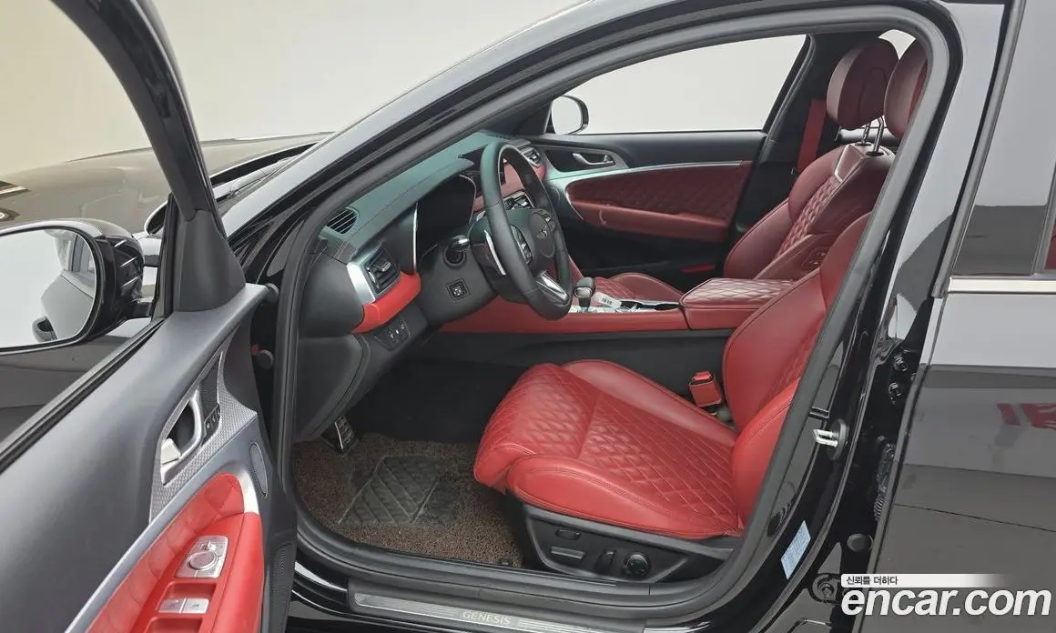 Genesis G70 2023 2.0 автомат (гидро), фото 10 Genesis G70 2023 2.0 автомат (гидро), фото 10