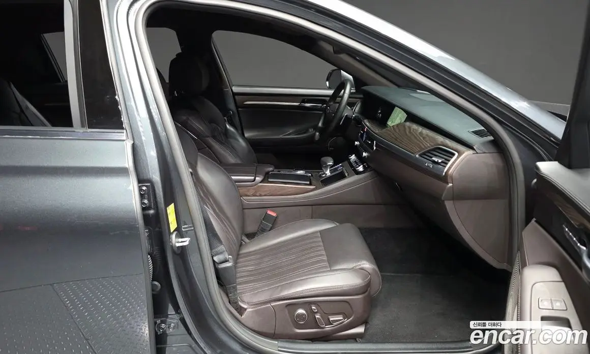 Genesis G90 2021 3.8 автомат (гидро), фото 17 Genesis G90 2021 3.8 автомат (гидро), фото 17