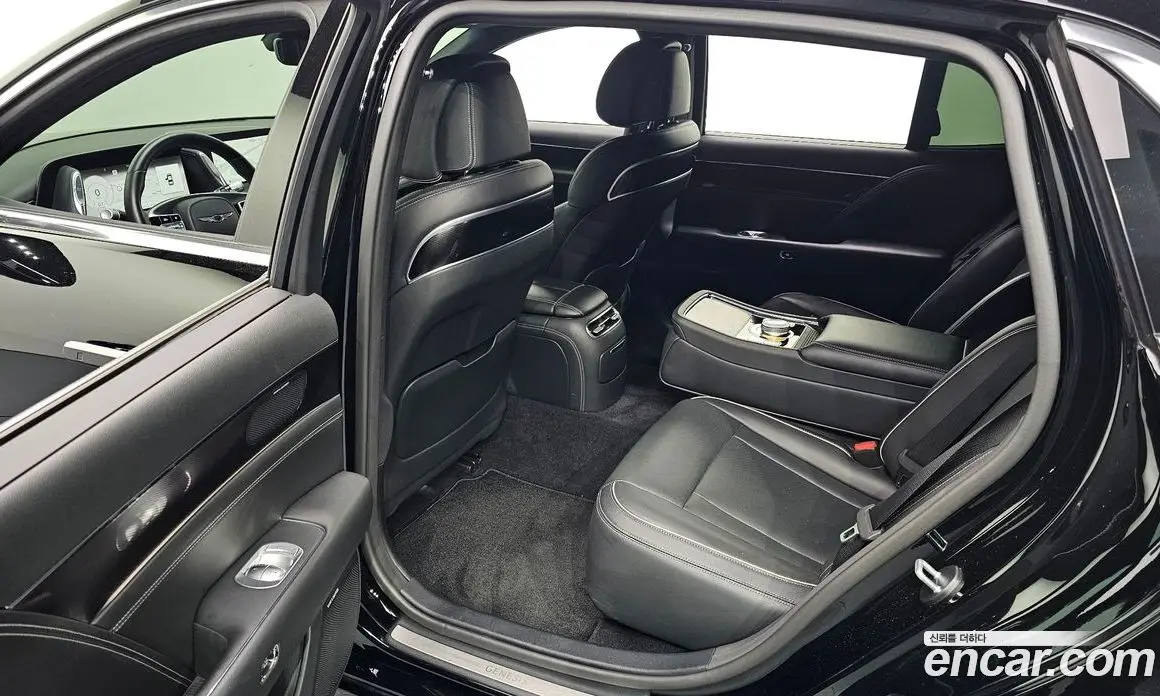 Genesis G90 2023 3.5 автомат (гидро), фото 18 Genesis G90 2023 3.5 автомат (гидро), фото 18