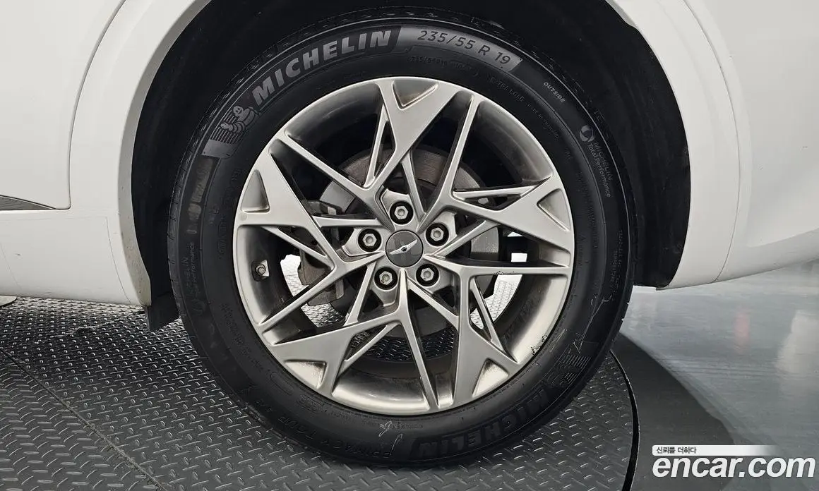 Genesis GV70 2021 2.5 автомат (гидро), фото 7 Genesis GV70 2021 2.5 автомат (гидро), фото 7