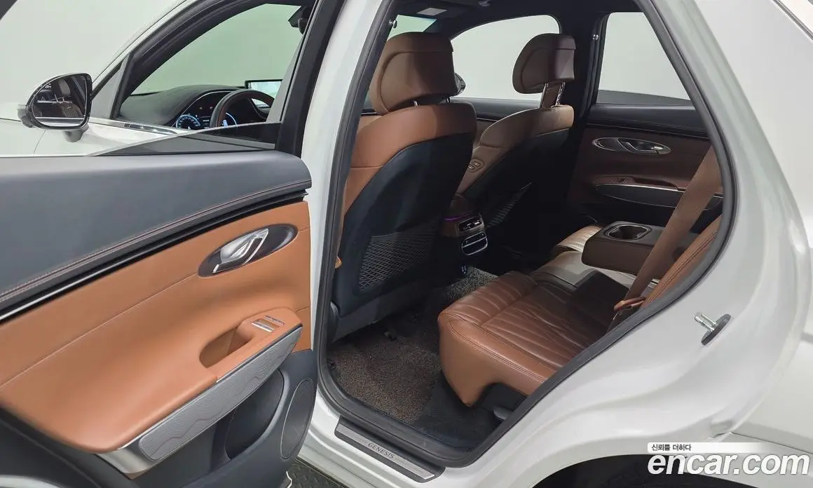 Genesis GV70 2021 2.5 автомат (гидро), фото 18