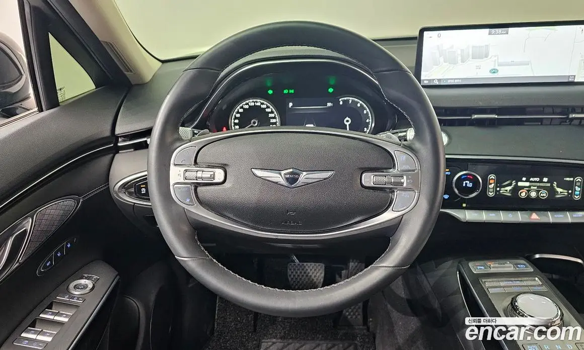 Genesis GV70 2022 2.5 автомат (гидро), фото 17 Genesis GV70 2022 2.5 автомат (гидро), фото 17