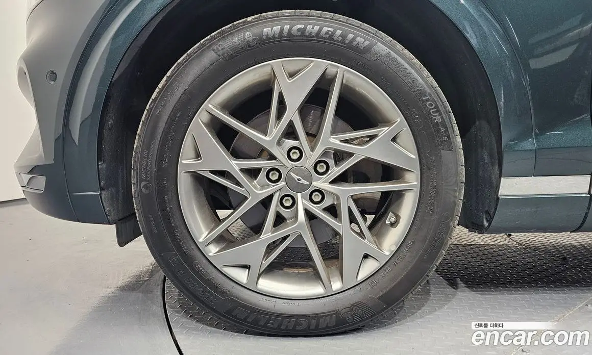Genesis GV70 2022 2.5 автомат (гидро), фото 4 Genesis GV70 2022 2.5 автомат (гидро), фото 4