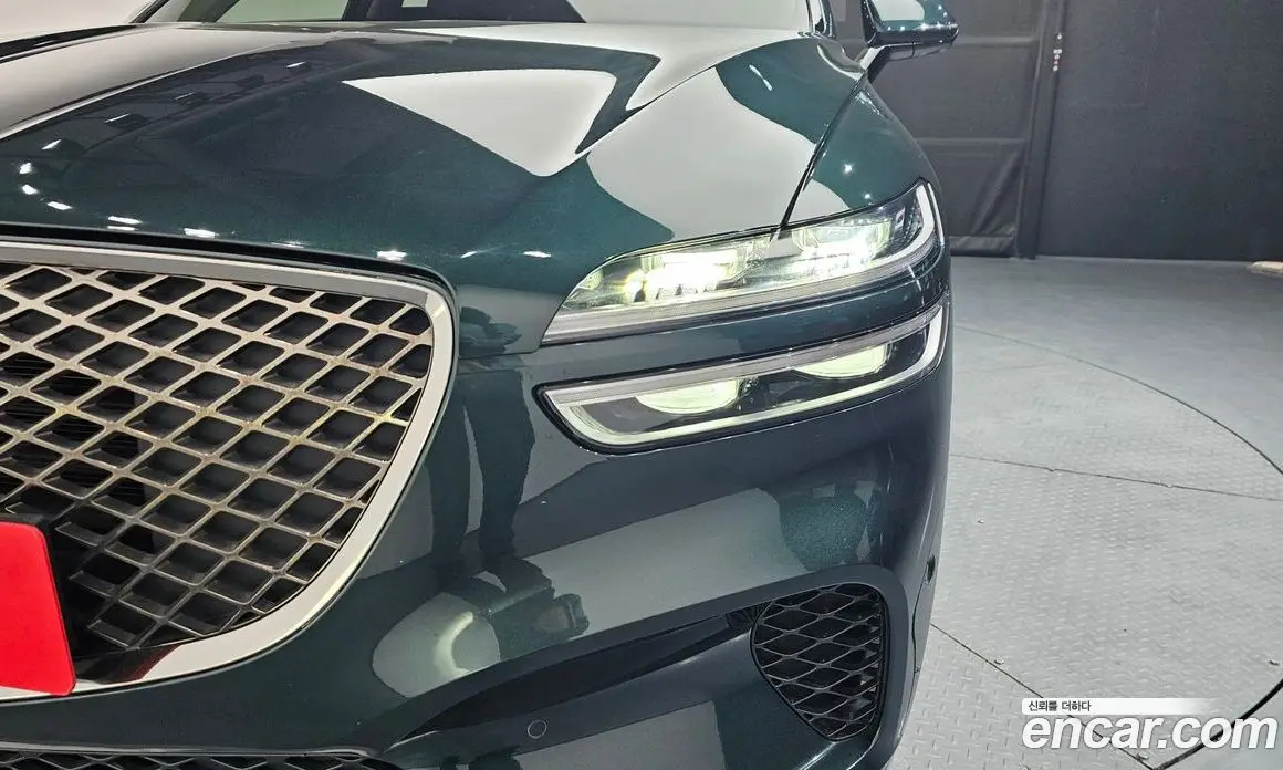 Genesis GV70 2022 2.5 автомат (гидро), фото 7 Genesis GV70 2022 2.5 автомат (гидро), фото 7