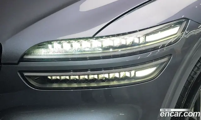 Genesis GV70 2024 2.5 автомат (гидро), миниатюра 8 Genesis GV70 2024 2.5 автомат (гидро), миниатюра 8