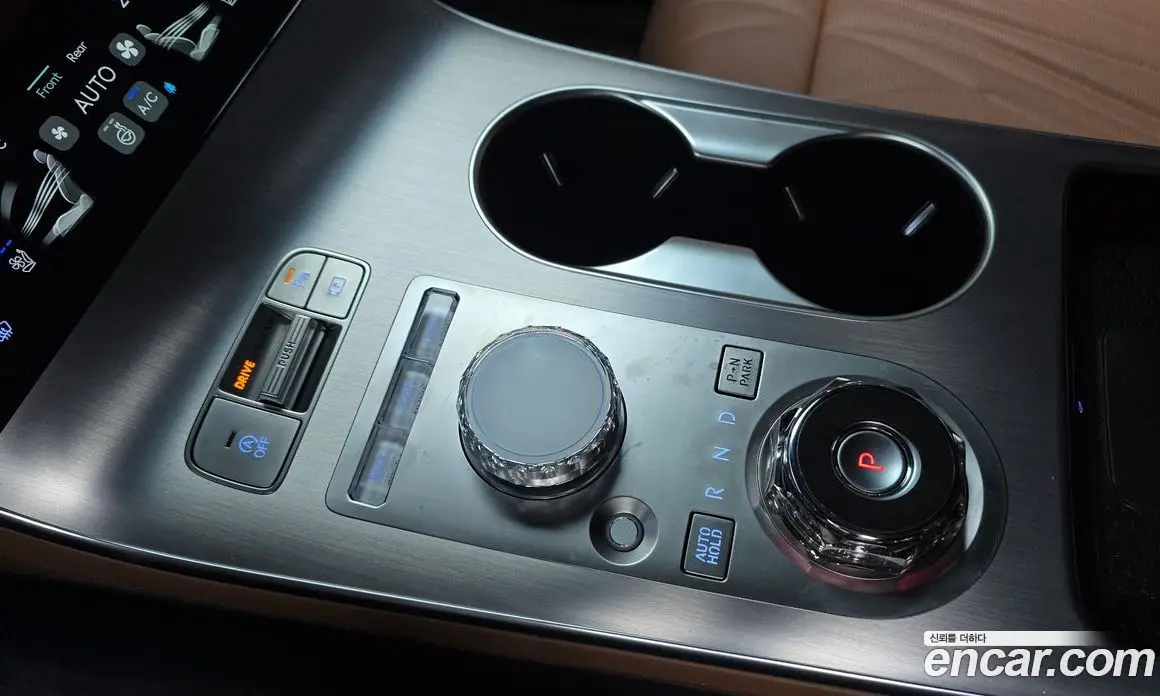 Genesis GV70 2025 2.5 автомат (гидро), фото 11
