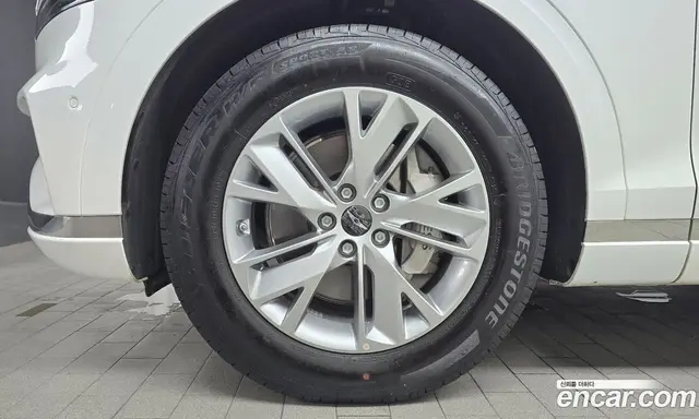 Genesis GV70 2025 2.5 автомат (гидро), миниатюра 4