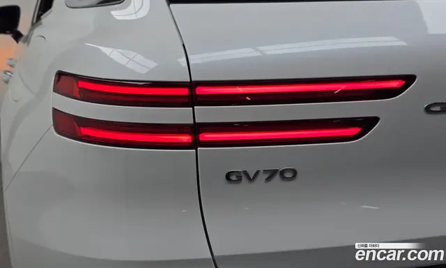 Genesis GV70 2025 2.5 автомат (гидро), миниатюра 8